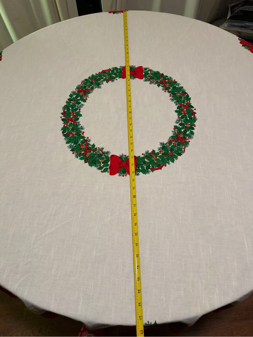 Vintage Sunweave Christmas Holly Wreath Round Tablecloth 90” Made in Brazil red